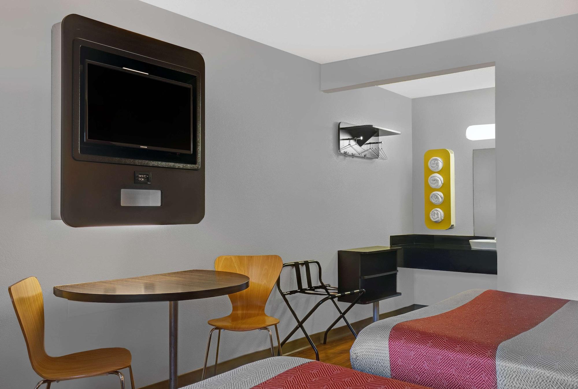 Motel 6-Marina, Ca - Monterey Bagian luar foto
