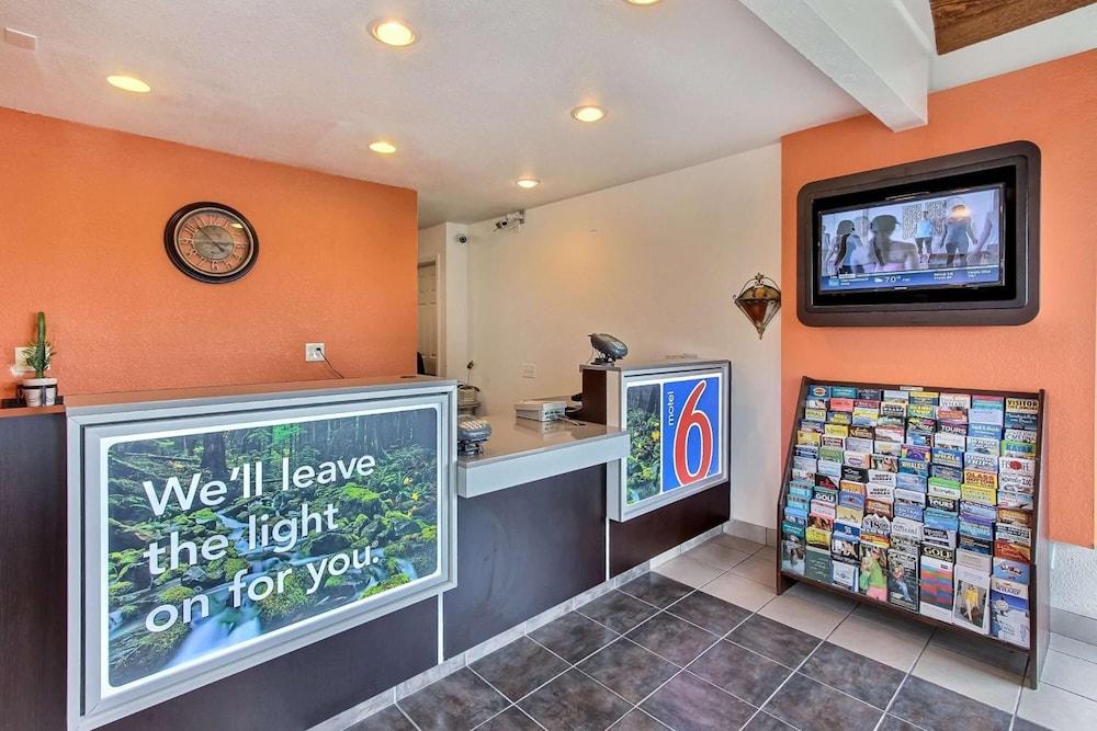 Motel 6-Marina, Ca - Monterey Bagian luar foto