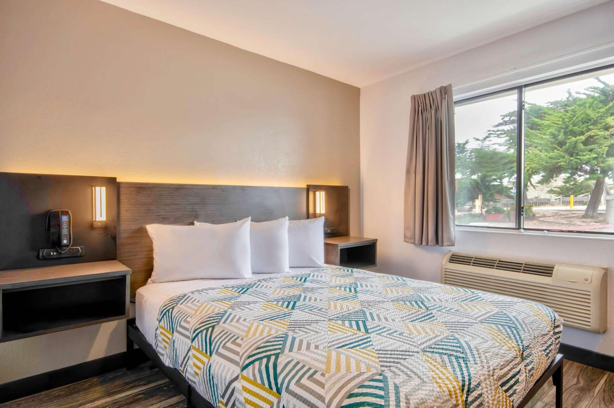 Motel 6-Marina, Ca - Monterey Bagian luar foto