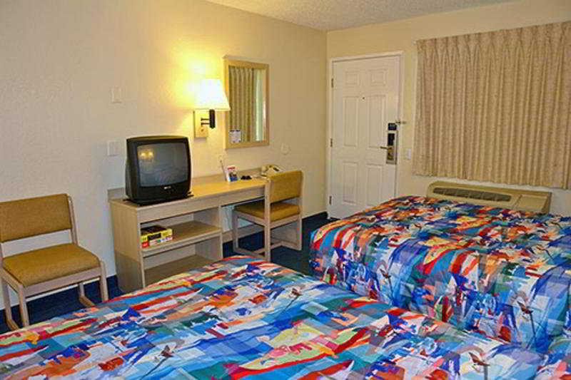 Motel 6-Marina, Ca - Monterey Bagian luar foto